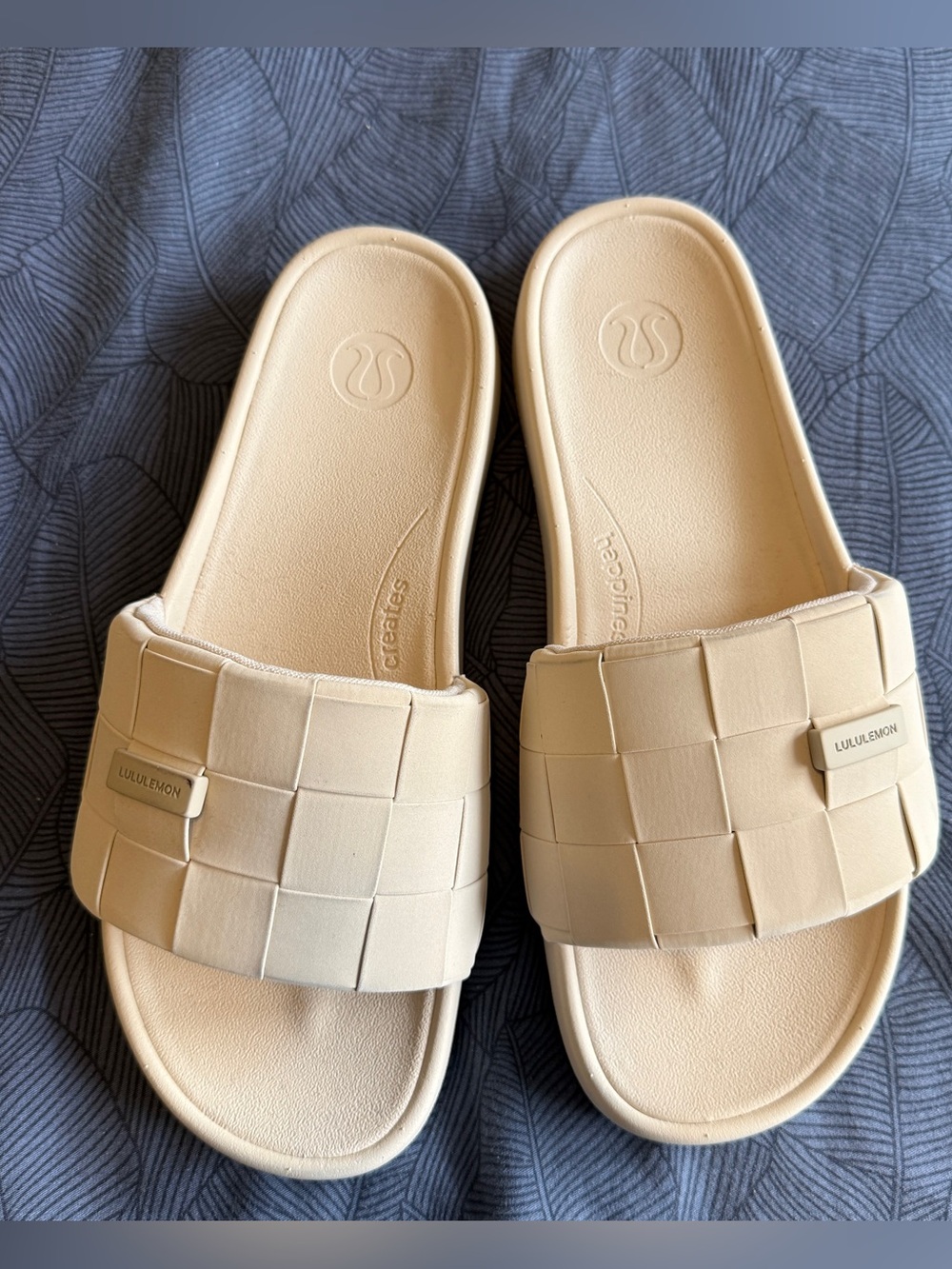 LULULEMON Restfeel Woven Slide Sandals Breakfast Tea Size 9 NWOT